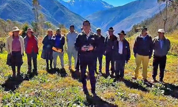 FAMILIAS DE HUANIPACA EXIGEN PAGO JUSTO POR TERRENOS AFECTADOS POR EL TELEFÉRICO DE CHOQUEQUIRAO